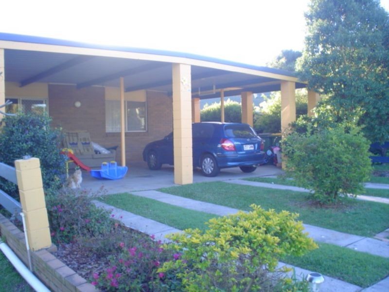 130 Westminster Ave, Golden Beach QLD 4551