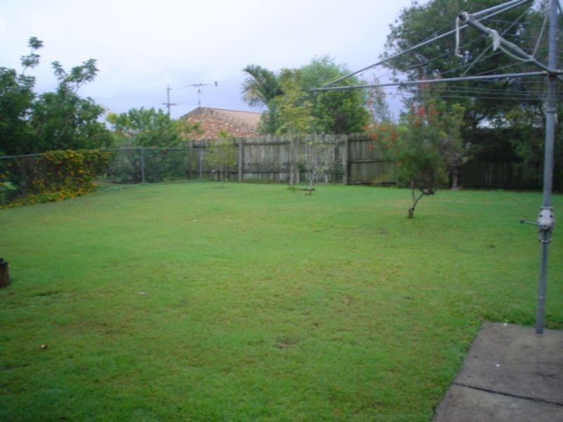 130 Westminster Ave, Golden Beach QLD 4551