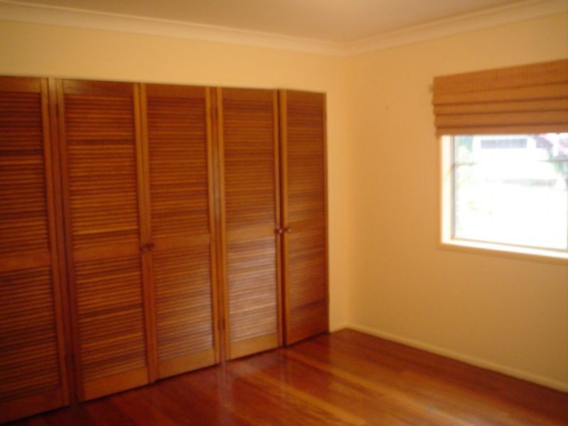 130 Westminster Ave, Golden Beach QLD 4551