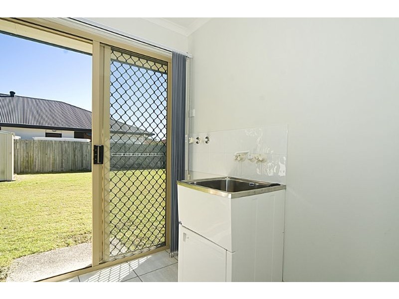 24 Honeywood Crt, Currimundi QLD 4551