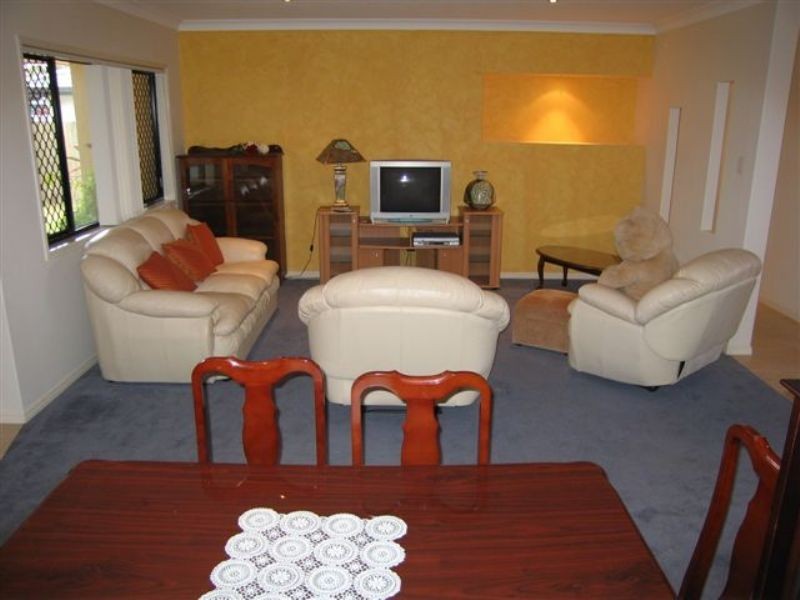 26 Lilac Cres, Caloundra QLD 4551