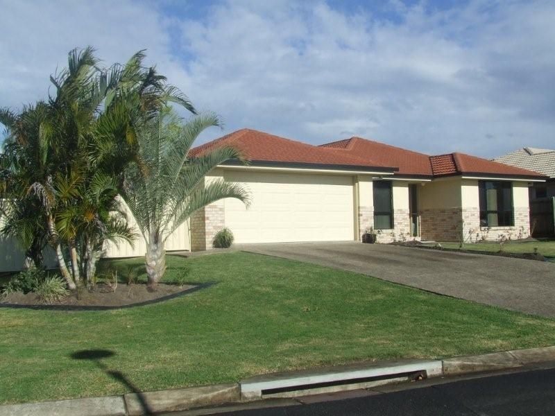 25 Maddock Ave, Mooloolah Valley QLD 4553