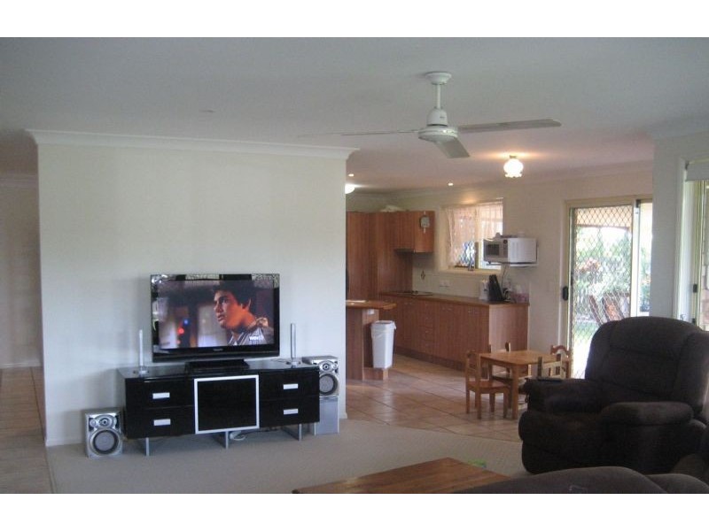 16 Springs Drive, Little Mountain QLD 4551