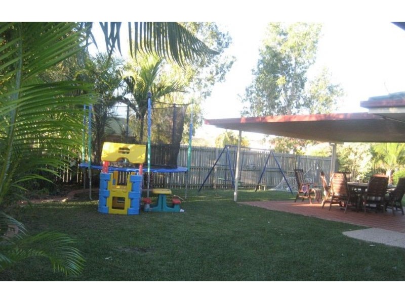 16 Springs Drive, Little Mountain QLD 4551