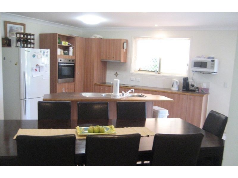 16 Springs Drive, Little Mountain QLD 4551