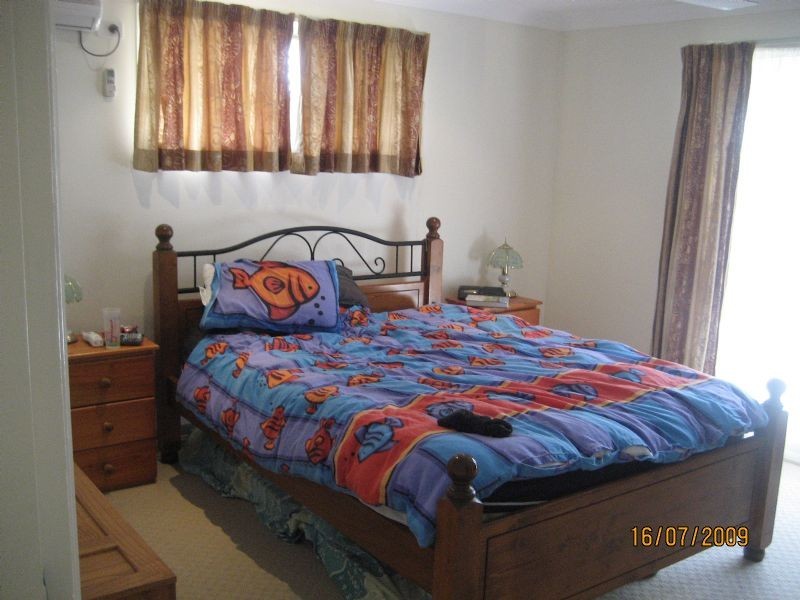 16 Springs Drive, Little Mountain QLD 4551