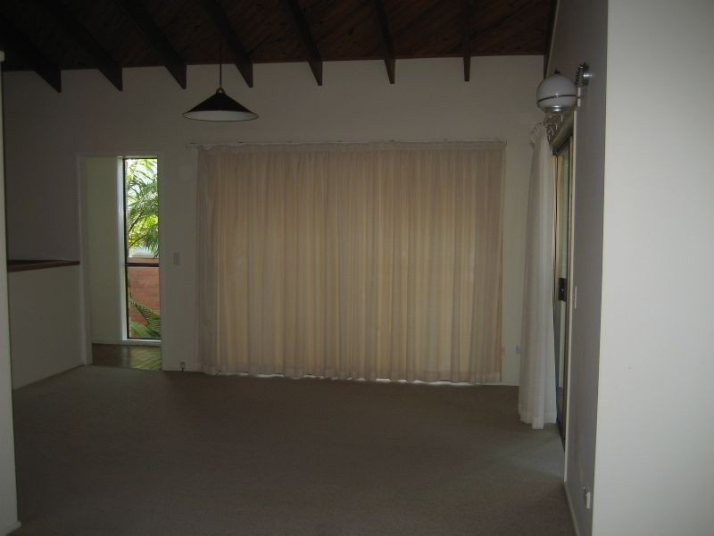 9 Windsor Ave, Moffat Beach QLD 4551