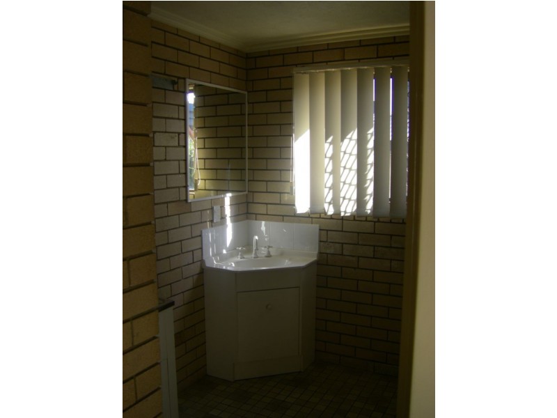 1/8 Ganawarra, Currimundi QLD 4551