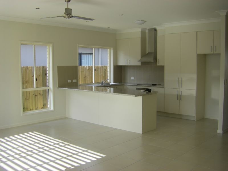 55 Crater St, Caloundra West QLD 4551
