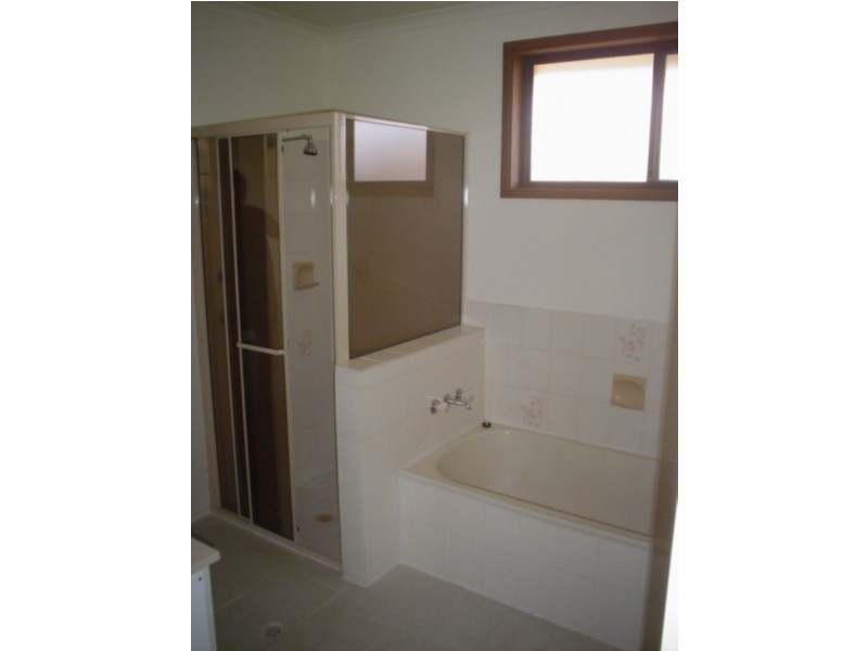 8 Bilyara Crt, Wurtulla QLD 4575