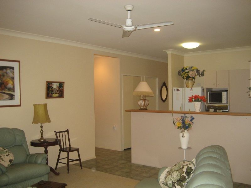 4/40 Lakeside Cres, Currimundi QLD 4551