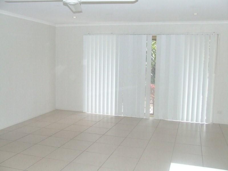 2/119 Bundilla Blvd, Mountain Creek QLD 4557