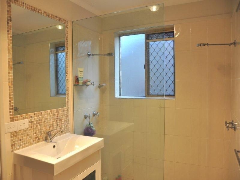 2/119 Bundilla Blvd, Mountain Creek QLD 4557