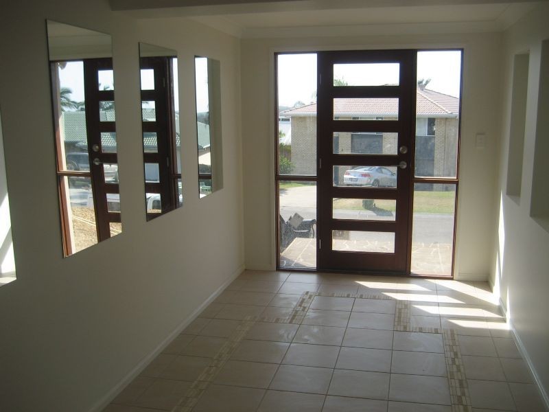 10 Harrier St, Aroona QLD 4551