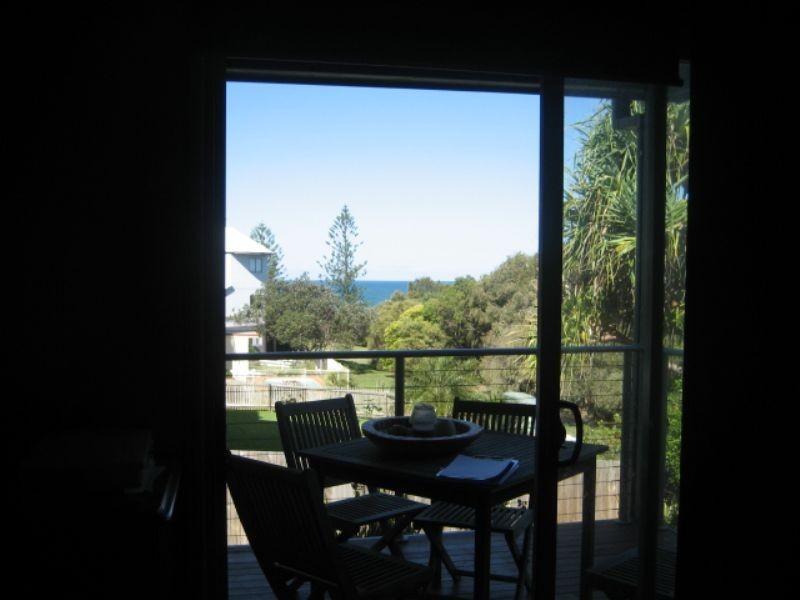 26 McIllwraith St, Moffat Beach QLD 4551