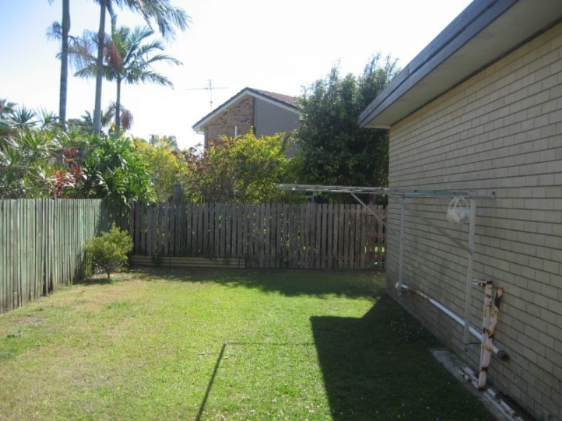 2/16 Baldwin St, Golden Beach QLD 4551