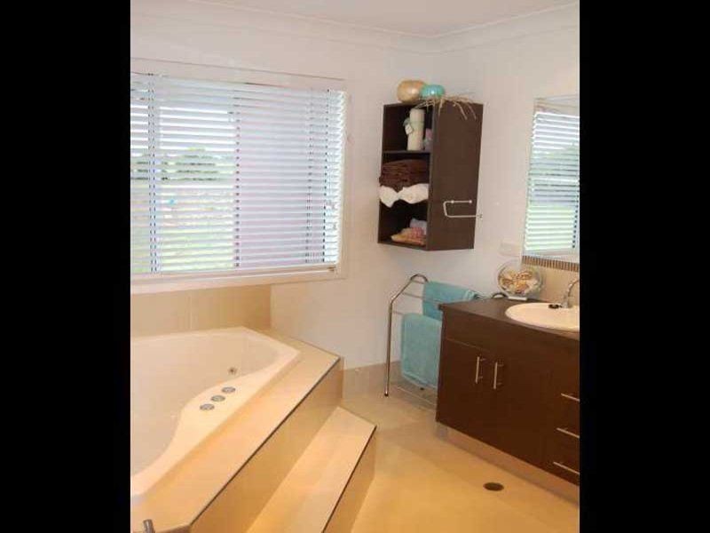 13 Elandra Tce, Pomona QLD 4568