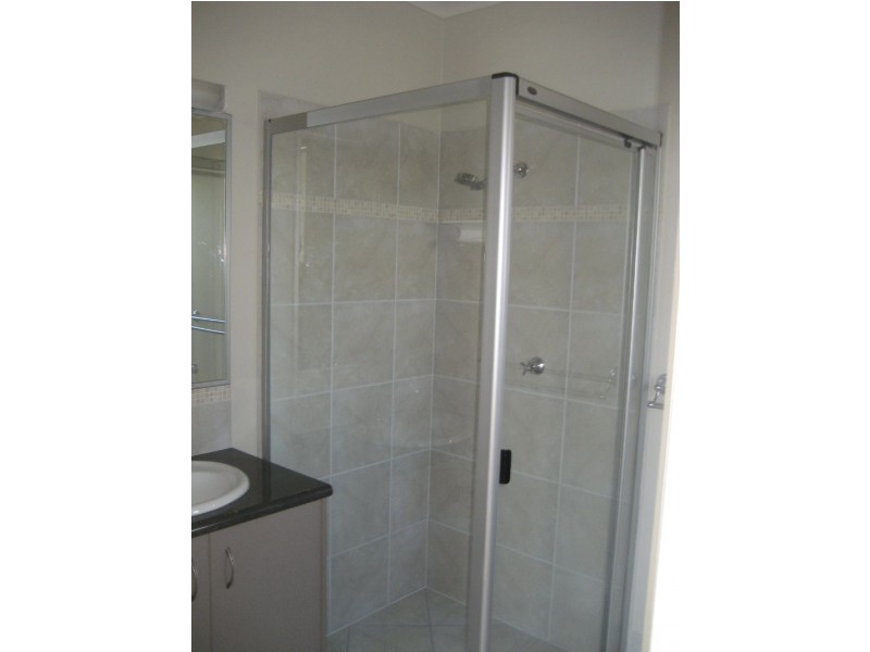 2 Brushbox Pl, Meridan Plains QLD 4551