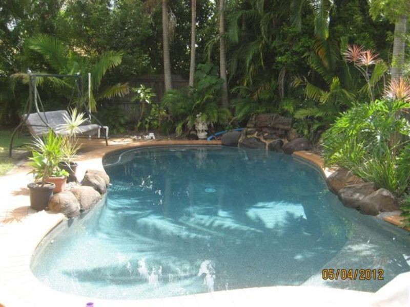 25 Gradorean Street, Pelican Waters QLD 4551