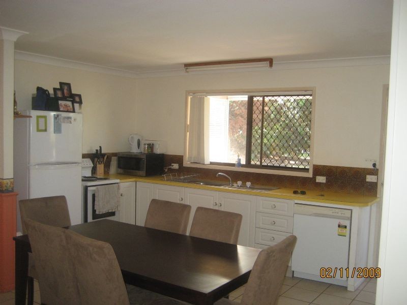 11 Oval Ave, Caloundra QLD 4551