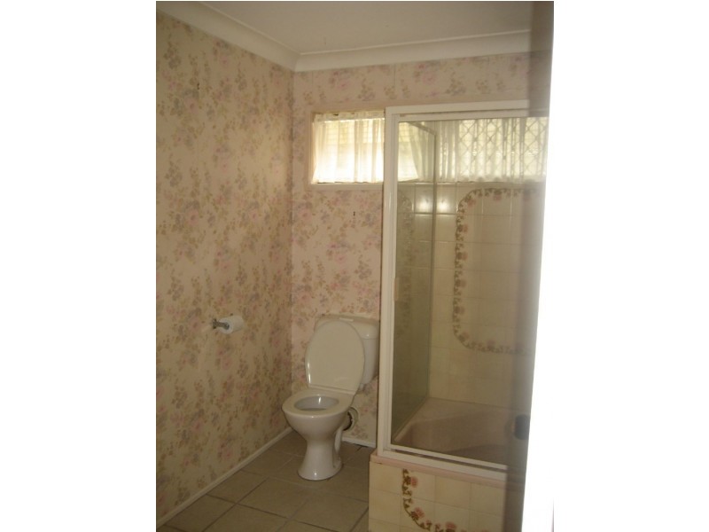 11 Oval Ave, Caloundra QLD 4551