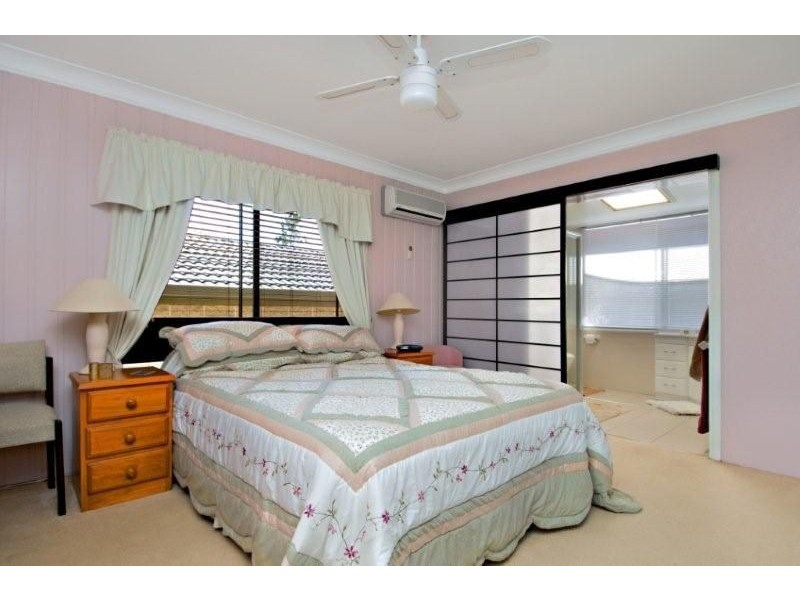 5 Treetop Crt, Mooloolah Valley QLD 4553