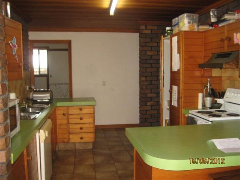 12 Glenray St, Caloundra QLD 4551