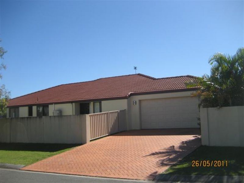 17 Campbellville Crt, Pelican Waters QLD 4551