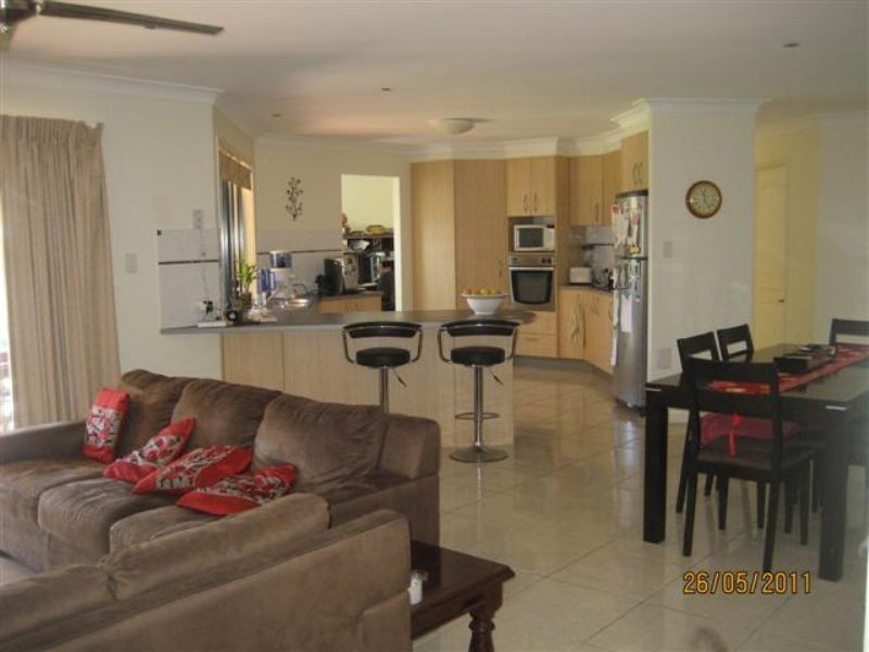 17 Campbellville Crt, Pelican Waters QLD 4551