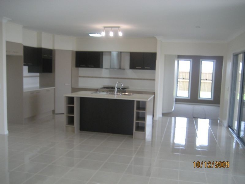381 Echo St, Pelican Waters QLD 4551