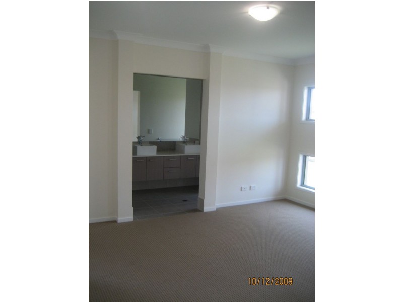 381 Echo St, Pelican Waters QLD 4551