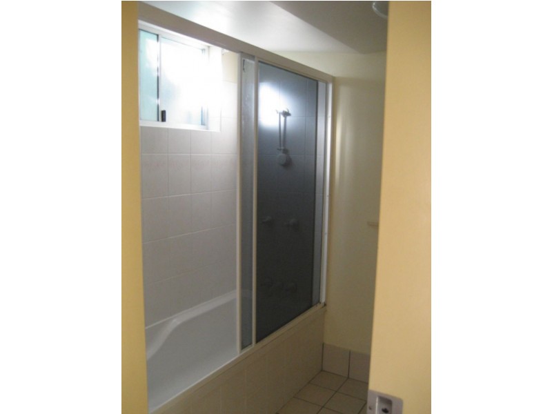 2/14 Mahia Tce, Kings Beach QLD 4551