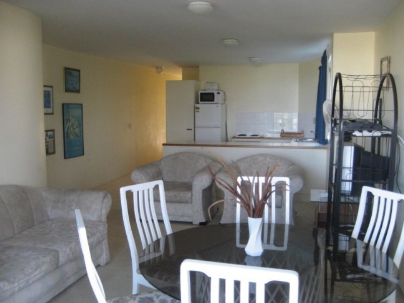 2/14 Mahia Tce, Kings Beach QLD 4551