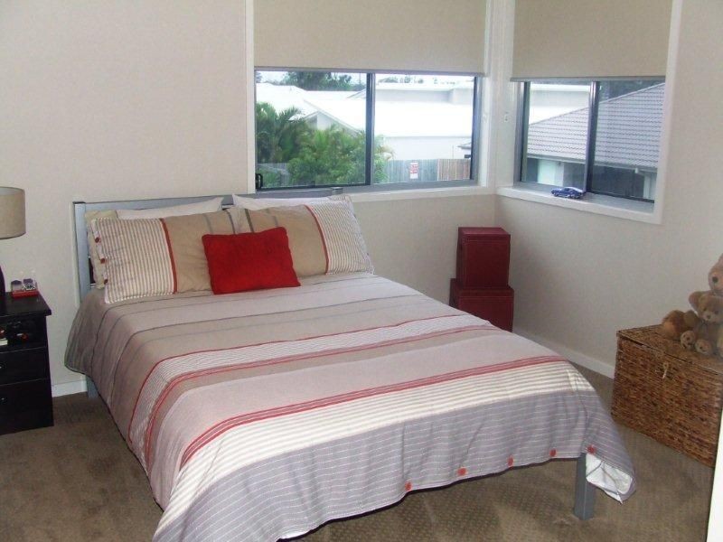 9 Rutherford Pl, Pelican Waters QLD 4551