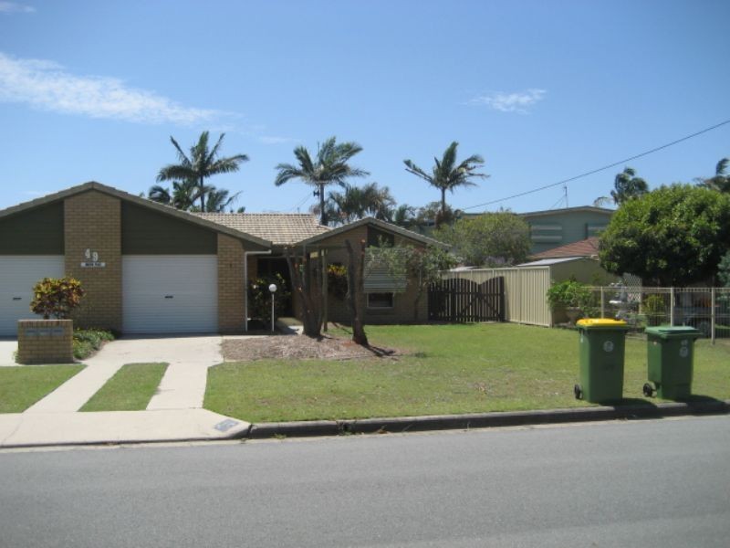 2/49 Wavell Ave, Golden Beach QLD 4551