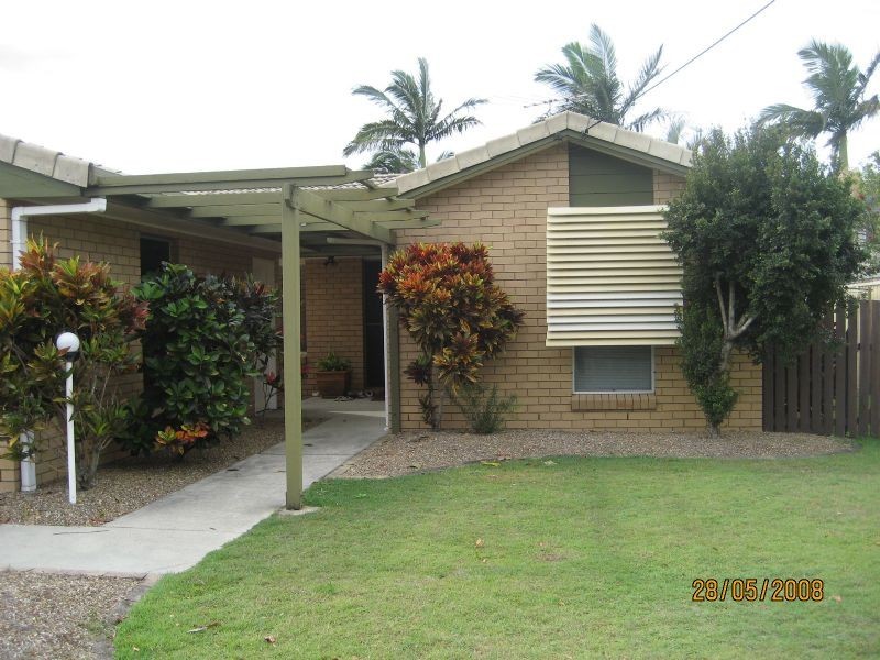 2/49 Wavell Ave, Golden Beach QLD 4551