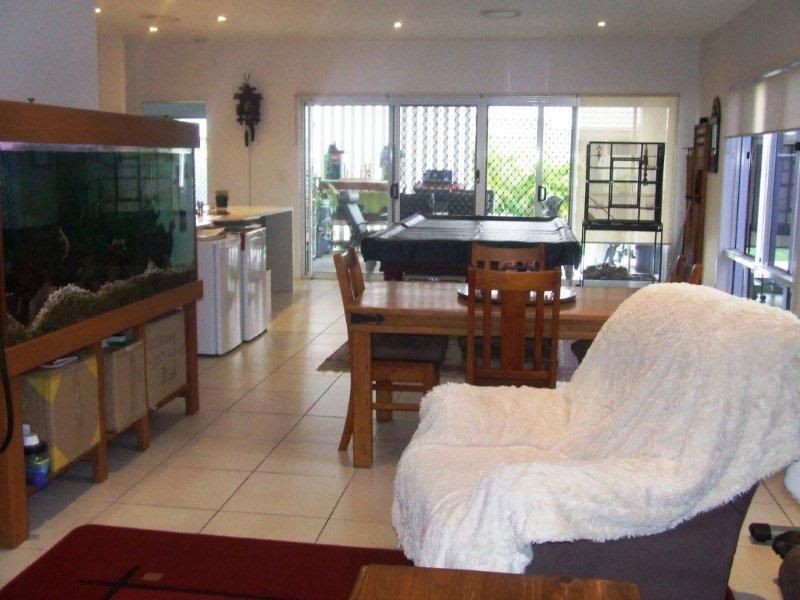 12 Wheeler Cres, Caloundra West QLD 4551