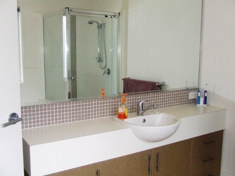 12 Wheeler Cres, Caloundra West QLD 4551