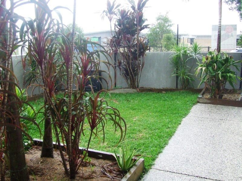 12 Wheeler Cres, Caloundra West QLD 4551