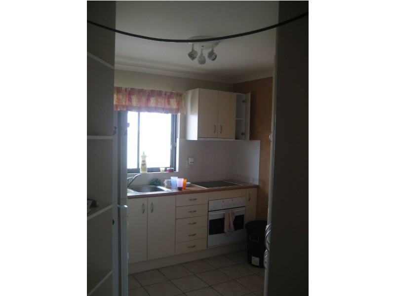 6/10 Dingle Ave, Kings Beach QLD 4551