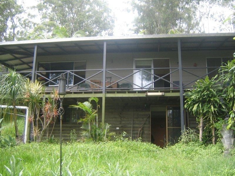 148 Brandenburg Rd, Mooloolah Valley QLD 4553