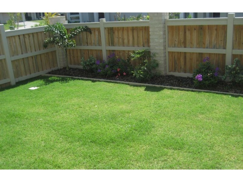 55 Crater St, Caloundra West QLD 4551