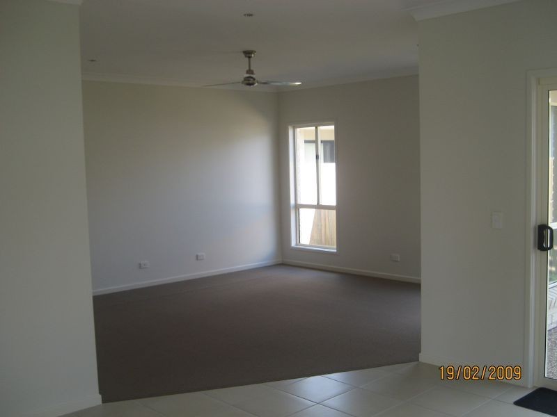 55 Crater St, Caloundra West QLD 4551