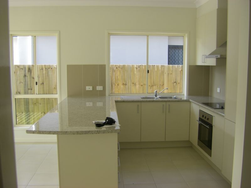 55 Crater St, Caloundra West QLD 4551