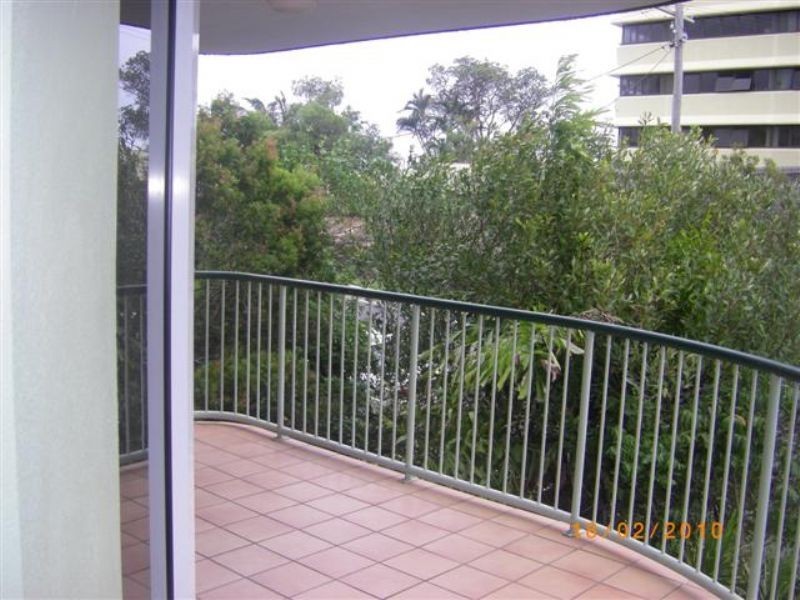 4/49 Verney, Kings Beach QLD 4551