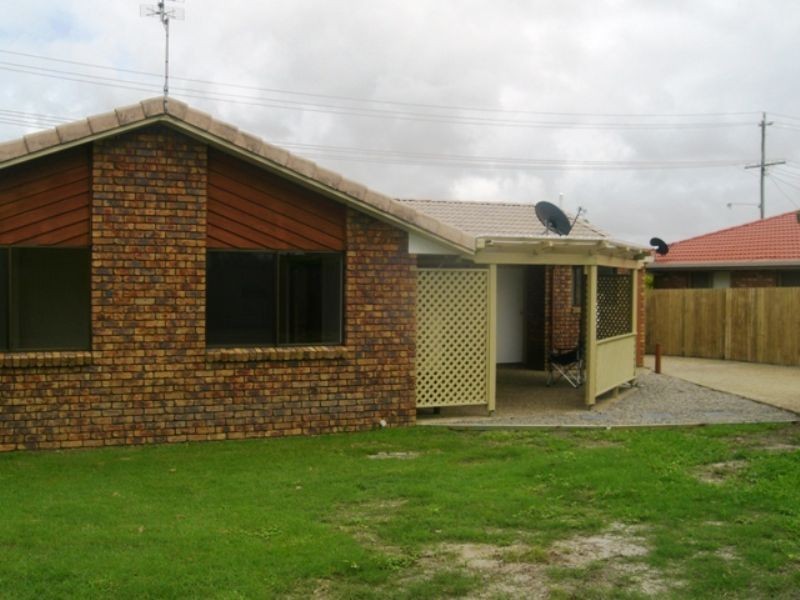 29 St Pauls Ave, Golden Beach QLD 4551