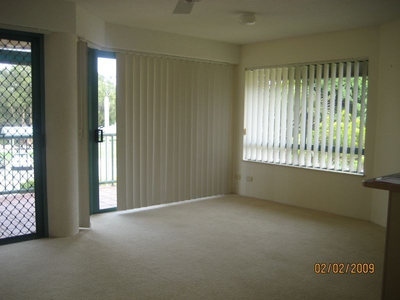 2/64 Esplanade, Golden Beach QLD 4551