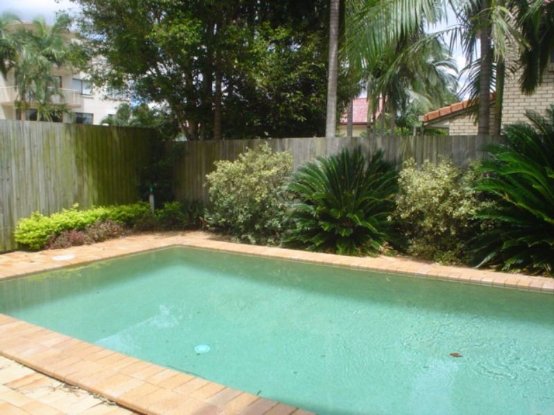 2/64 Esplanade, Golden Beach QLD 4551