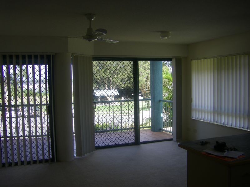 2/64 Esplanade, Golden Beach QLD 4551