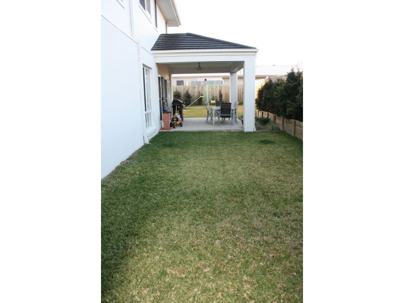 22 Wilkea St, Meridan Plains QLD 4551